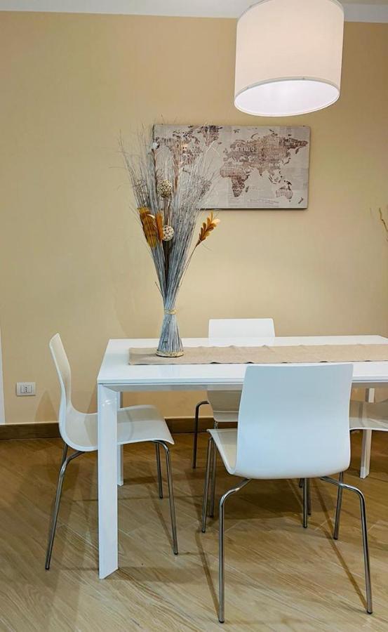 Comecasa Modern Apartment In Historical Centre Asti Eksteriør billede