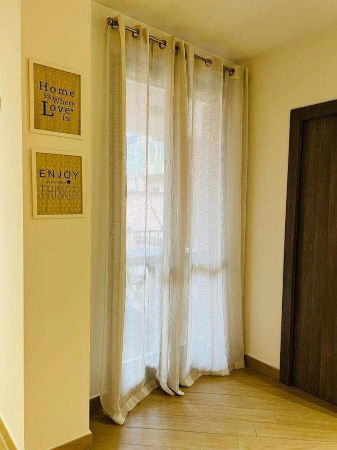 Comecasa Modern Apartment In Historical Centre Asti Eksteriør billede